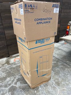 New Micro fridge new size 43” top x 19” wide x 19” back and microwave 19” long x 11” top x 1 ft back comes with 2 usb outlets asking $380
