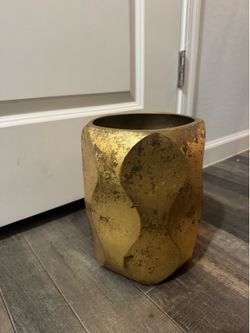 Gold vase - home decor