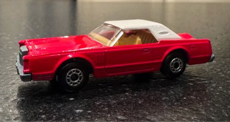 Vintage 1979 Matchbox Superfast 28 Red Ford Lincoln Continental 1:64