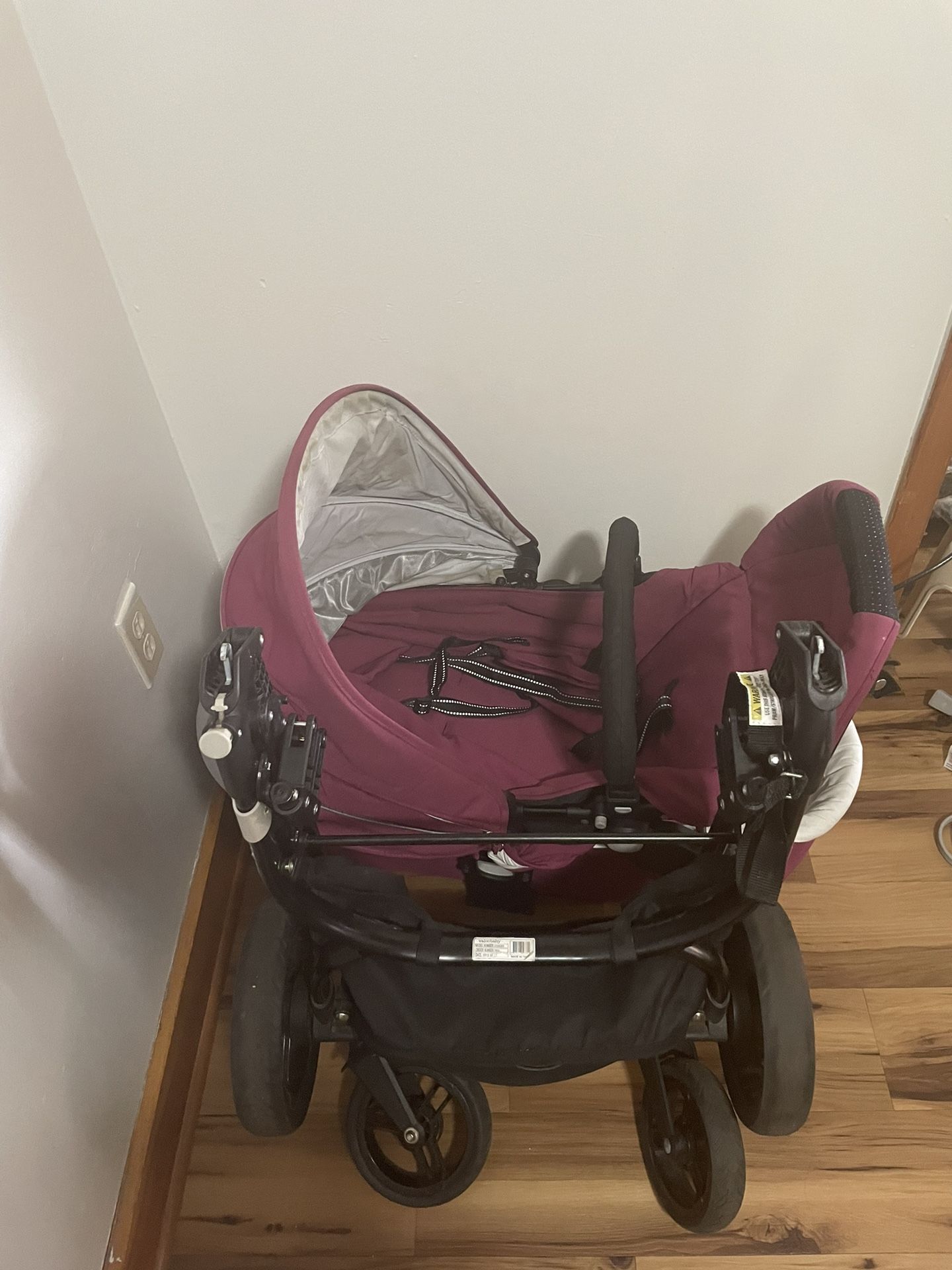 Valco Baby Seat With Bassinet