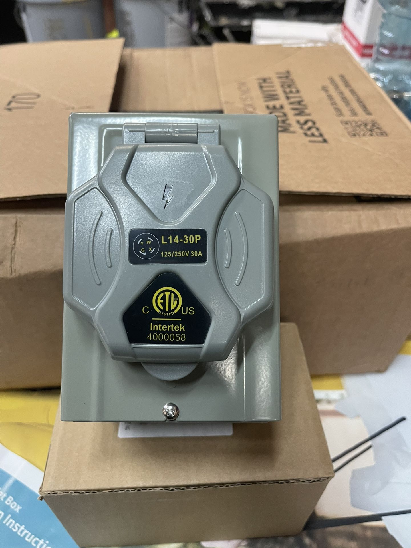 Power Inlet Box 30 P