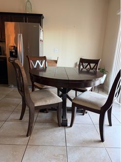 Dining Table Set (Table + 4 Chairs)