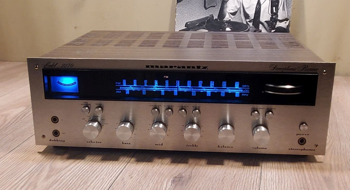 Vintage Marantz 2230 Classic Receiver Restored Beauty