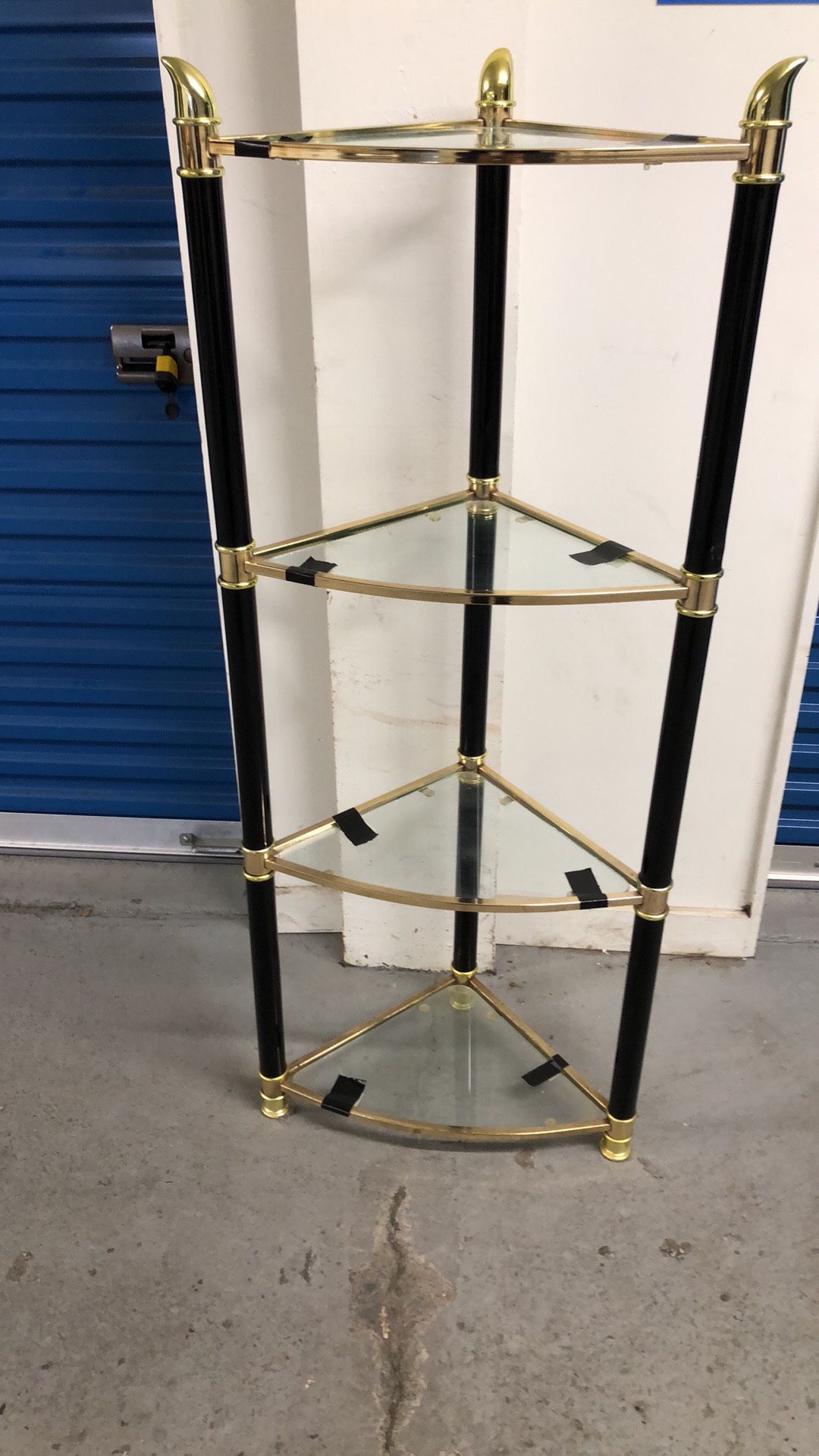 21”wx11”dx51”h Good condition corner shelf