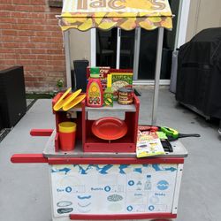 Melissa & Doug Taco Stand and playfood