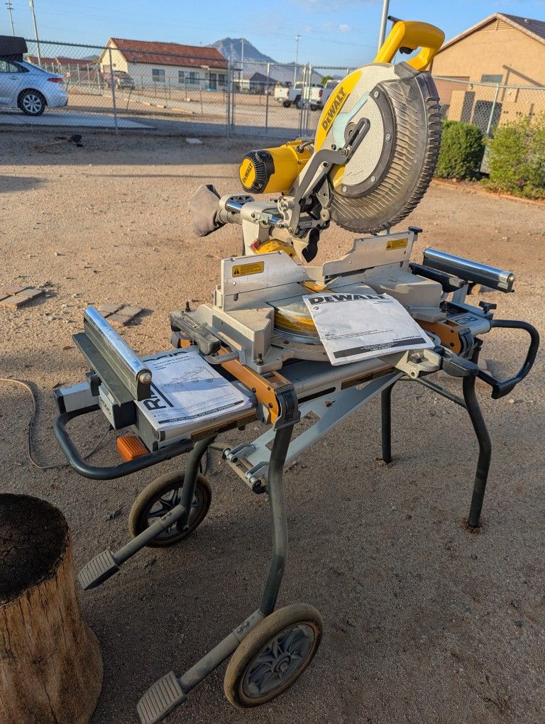 DEWALT 12" Double Bevel Sliding Compound Miter Saw With Rolling Foldable Stand