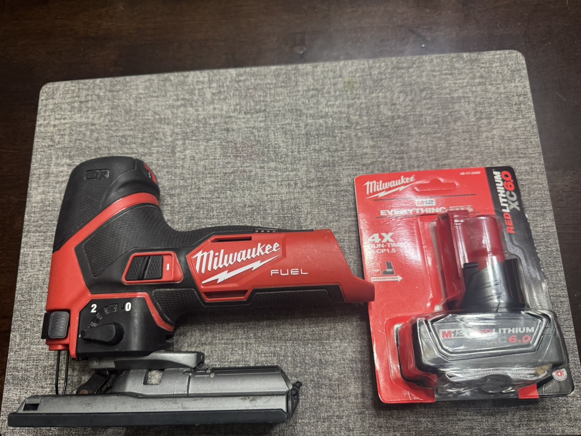 Milwaukee jigsaw m12