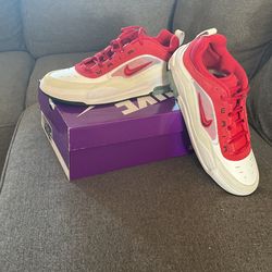 Nike air max ishod brand new size 9.5