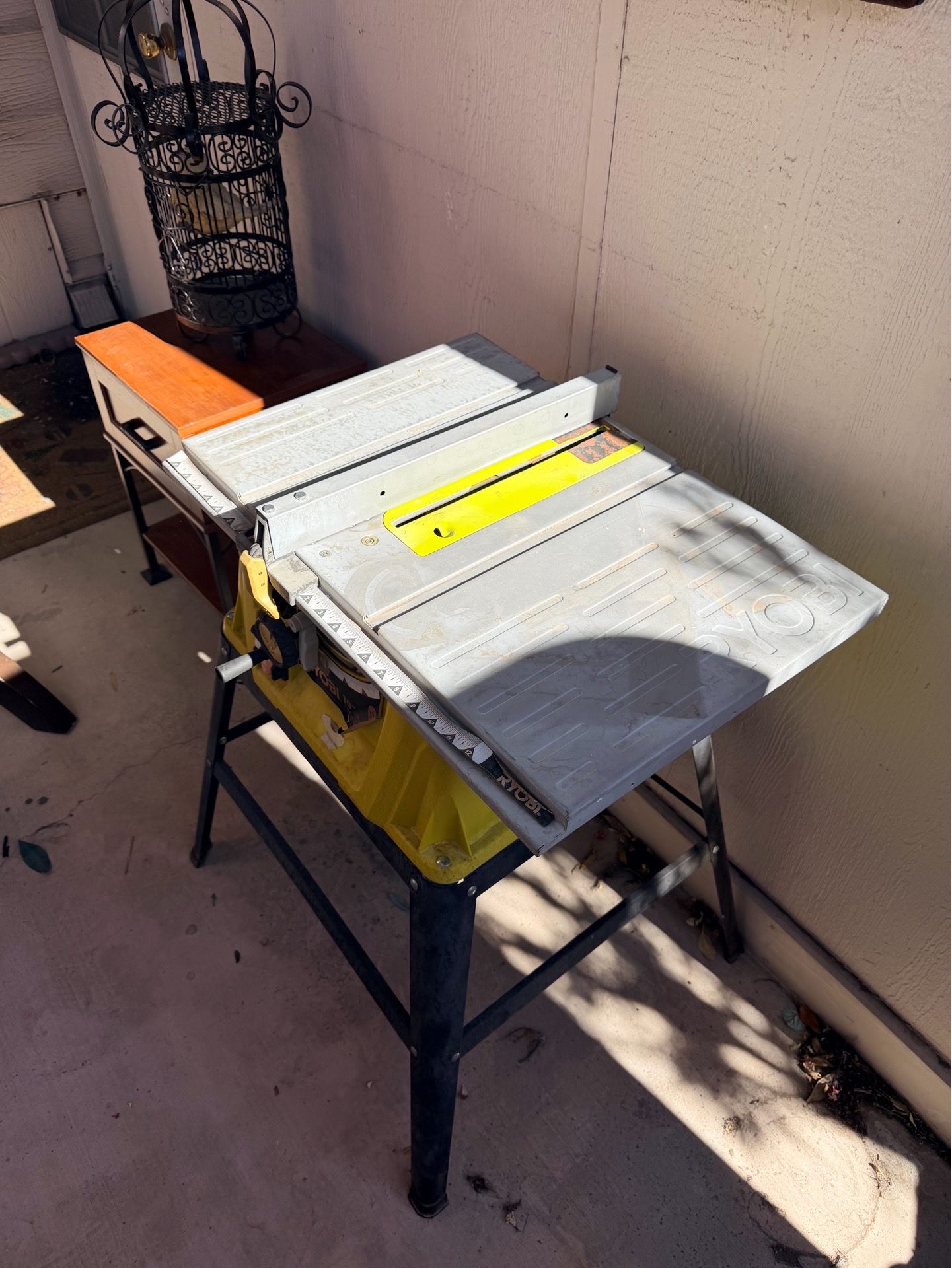 Ryobi 10โ Table Saw w/ Stand โ Works Great