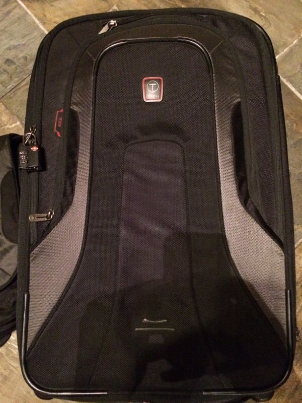 TUMI Tegra-Lite Max Packing Case and Carry-On (luggage) for Sale in Las  Vegas, NV - OfferUp