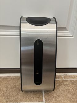 Simple Human Plastic Bag Dispenser