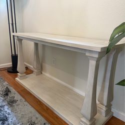 Arlendyne Sofa Table / Console Table , Ashley Furniture