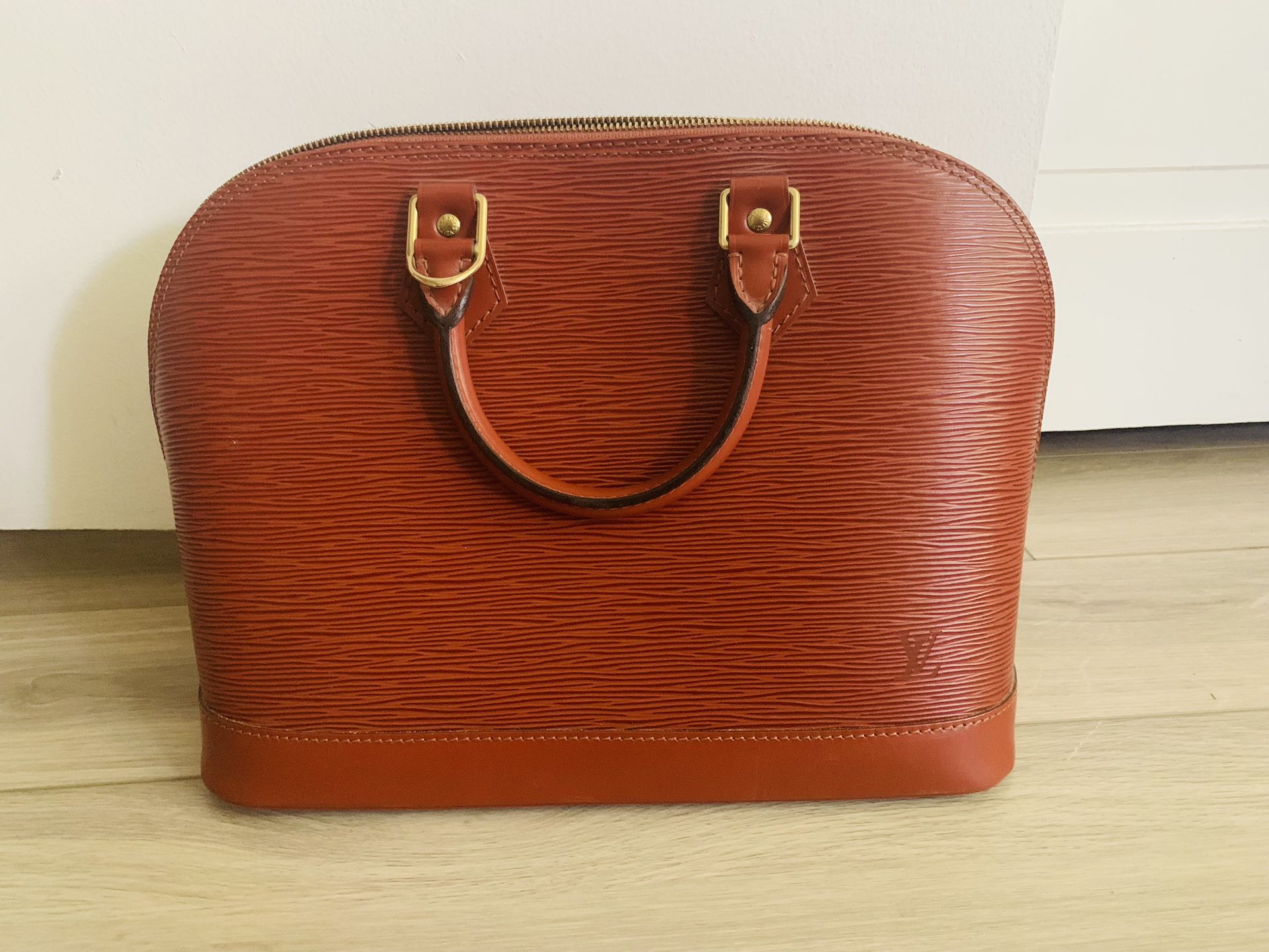 Authentic Louis Vuitton Louis Vuitton Kenyan Fawn Epi Leather Alma PM Bag NWOT