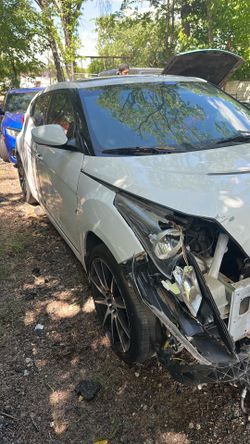 2013  Hyundai  veloster parts
