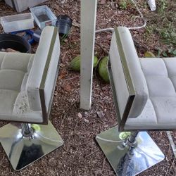 Cushioned Swivel Barstool Chairs