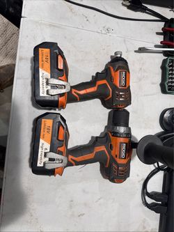 RIDGID 18V Hyper Lithium Drill/Driver & Impact Kit 2 Bat Charger