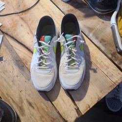 Nike Air Max Size 9