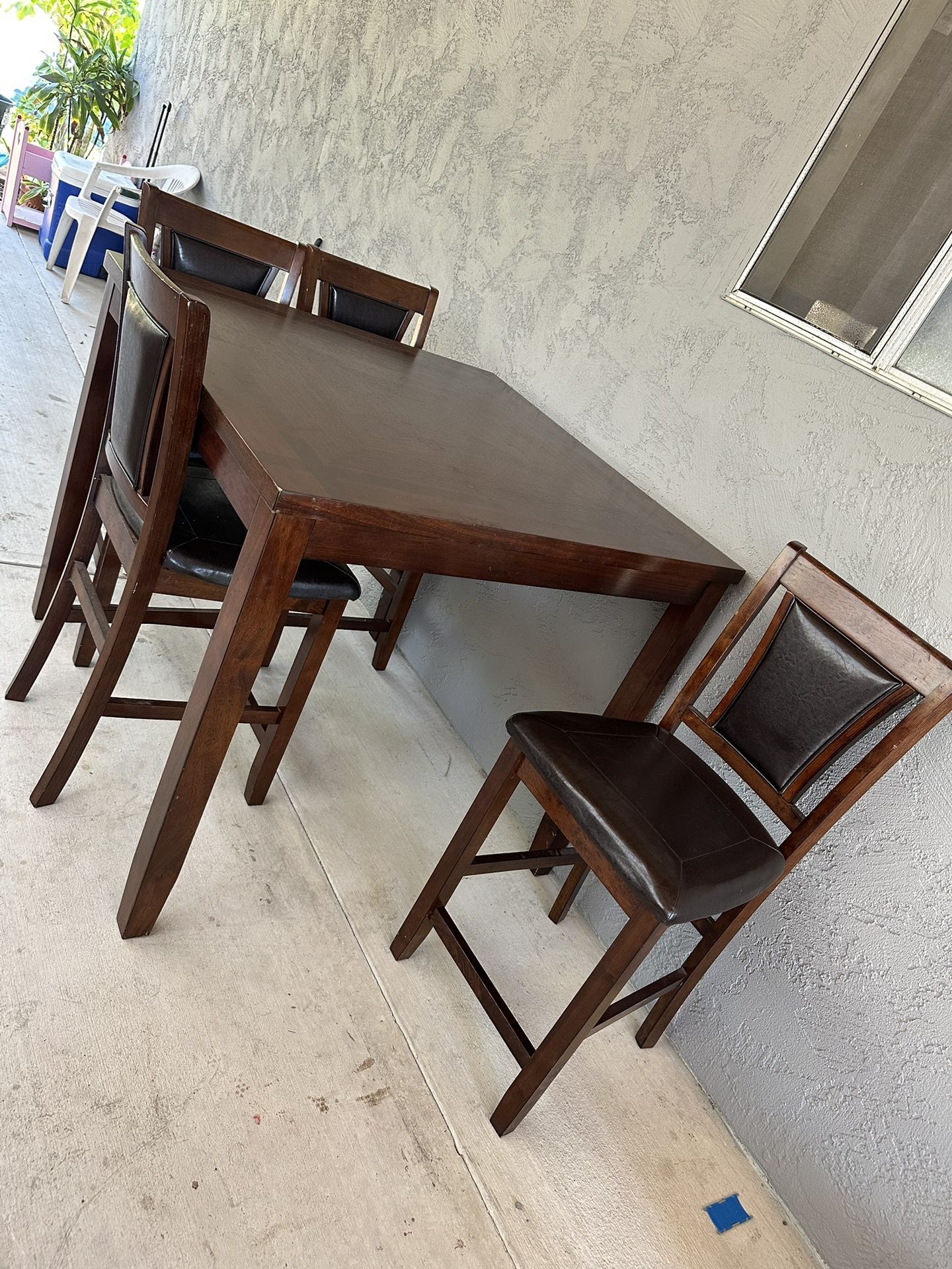 Dinning Table 
