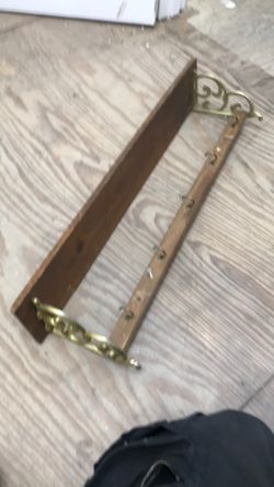 2.5 Ft Vintage Wood She L F