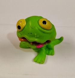 The Ugglys Pet Shop Mini Figure Toy Series 1 Grossest Rep Vile Green