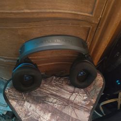 Turtle Beach Gaming Headphones W Noise Cancelling 