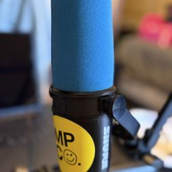 Shure MV7x/ Scarlett Solo 4th Gen