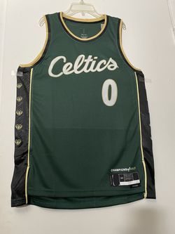 Large Boston Celtics Jayson Tatum Jersey for Sale in Hilton Head Island, SC  - OfferUp