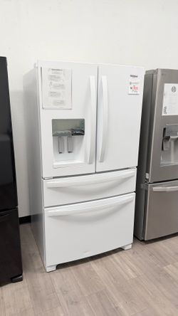 FOUR-DOOR WHITE WHIRLPOOL NEW OPEN BOX REFRIGERATOR