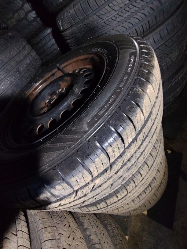 215/70R16 Set 4 Wheels And Tires 5x114 Honda, CRV, RAV4,ELEMENT