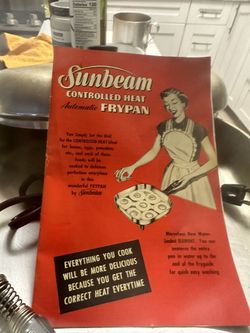 VINTAGE BUT NEVER USED SUNBEAM CONTROLLED HEAT AUTOMATIC FRYPAN