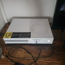 Xbox One S 500gb With Headset And Controller 