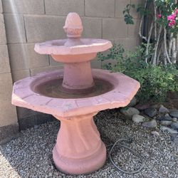 Water Fountain / Fuente 