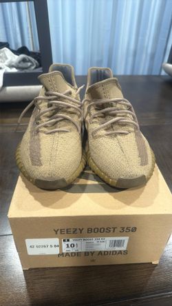 Yeezys Men’s 10.5