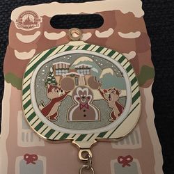 Chip and Dale Disneyland Pin Christmas/Holiday Grand Californian