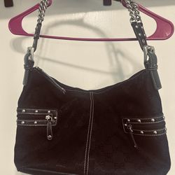 Black Purse With Silver Chain And Trim   Side Pockets