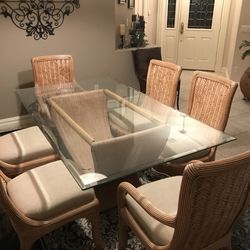Wicker/ Bamboo Dinning Room Set