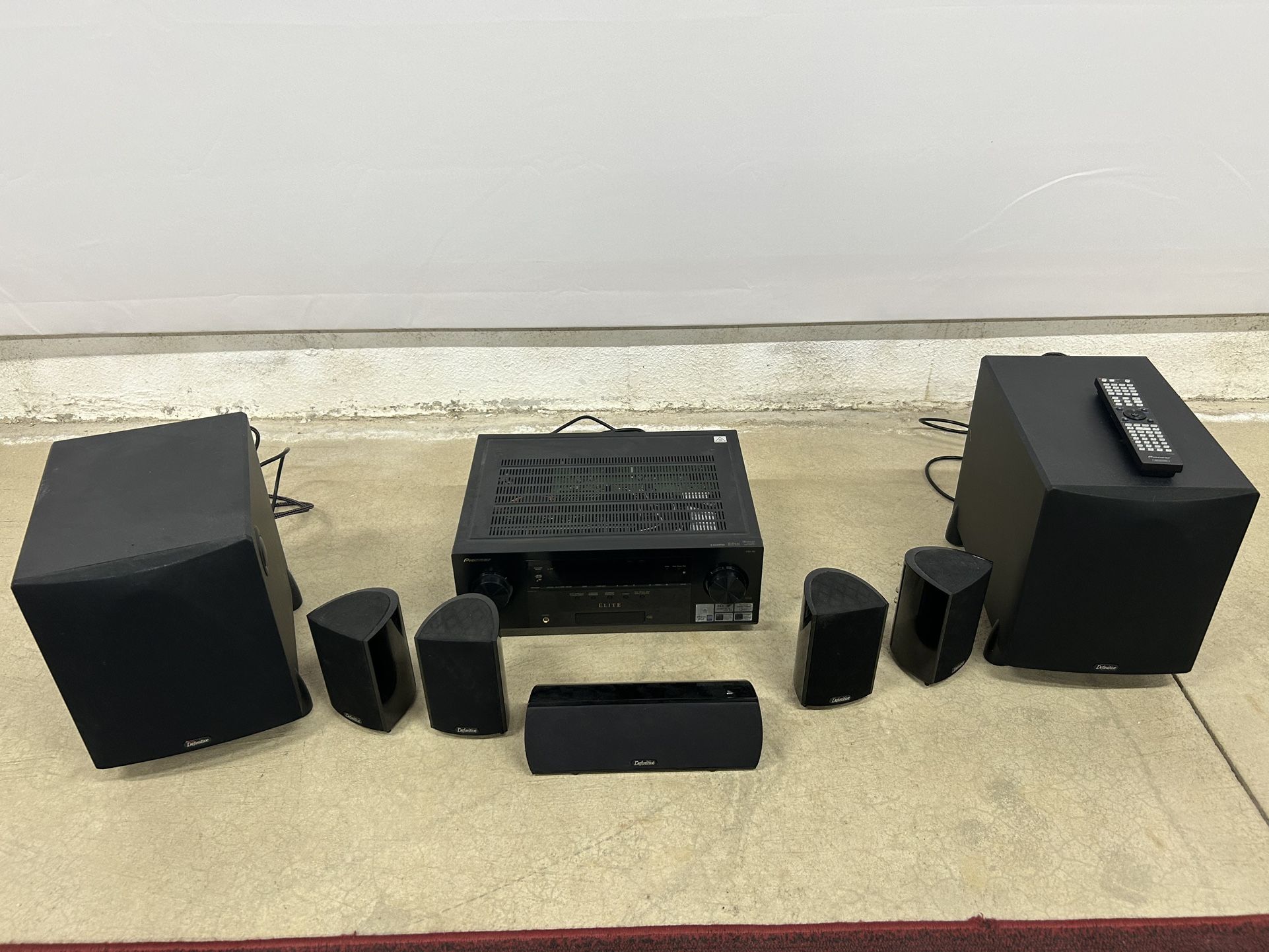 Pioneer Elite AV Receiver with Remote and Set Of 5 Speakers and 2 Subwoofers