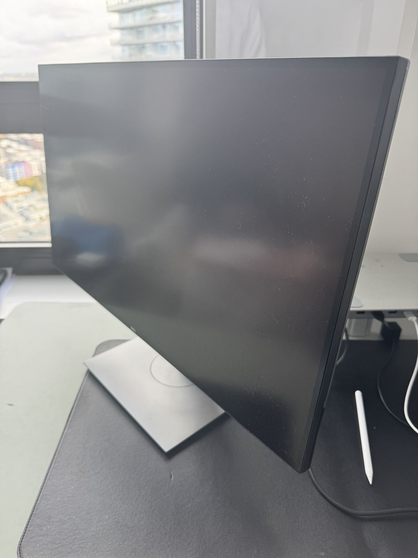 Dell U2720Q 27” Monitor (2 Monitors)