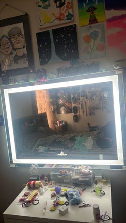 Impressions Bluetooth Mirror