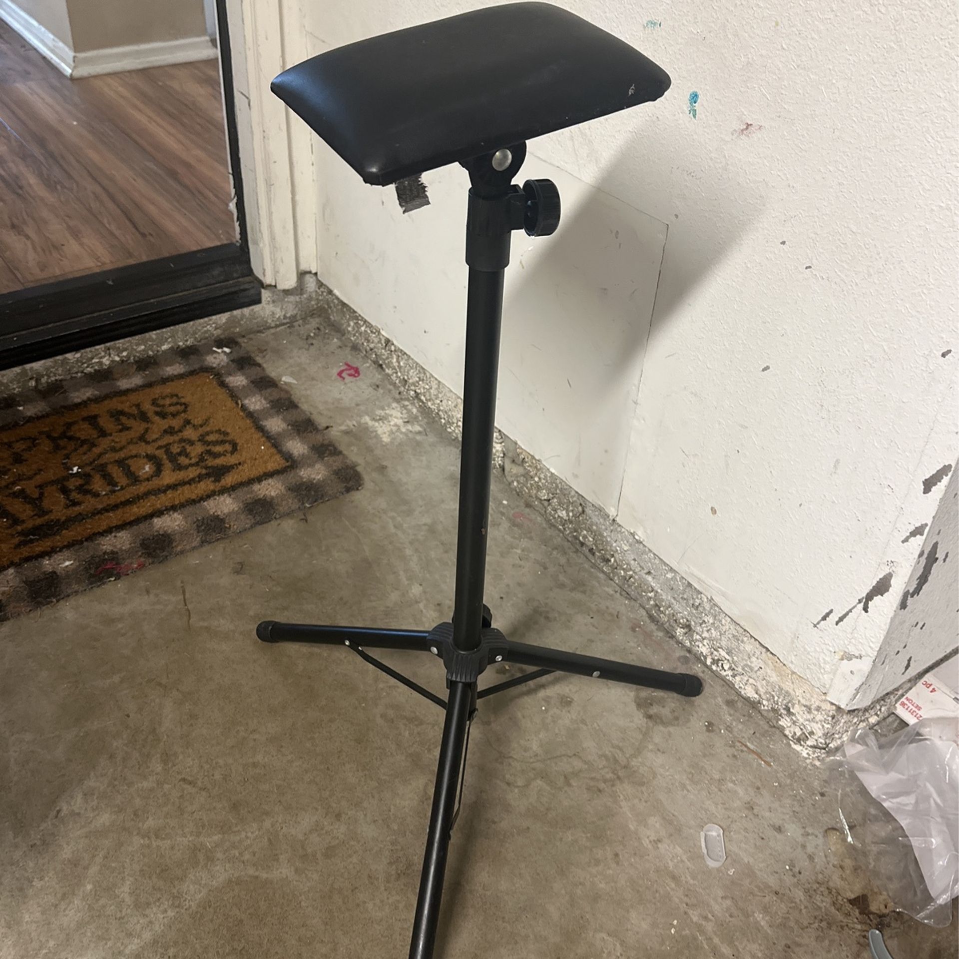Tattoo Arm Rest