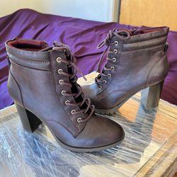 Burgundy Boots - New