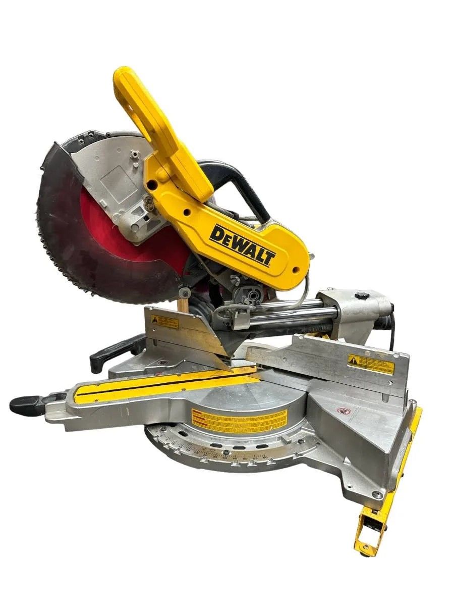 DeWalt Sliding Compound Miter Saw (DW708)
