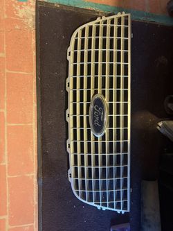 2003/2006 Ford Expedition Grille