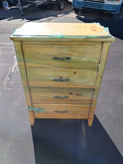 Dresser chest