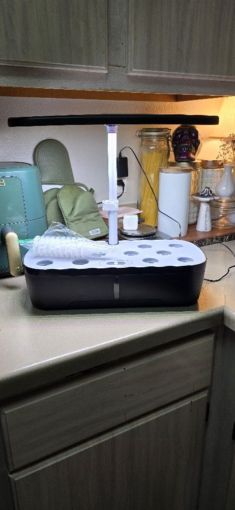 Propagating station.