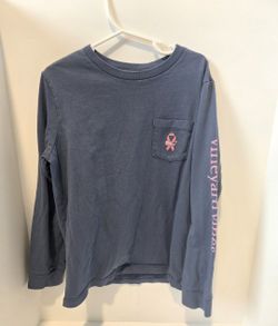 Used, good condition. Vineyard Vines Boys/Girls Pink Ribbon Whale Pocket Long sleeve T-Shirt. Size 7
