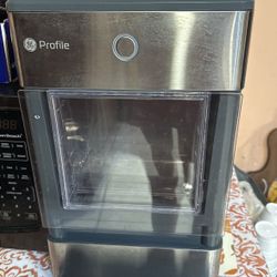JE profile Ice Maker