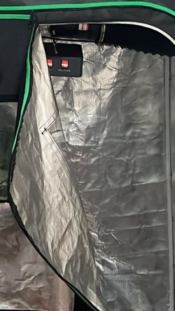 2 Grow Tents 2 Lights PH Checker And Humidifier