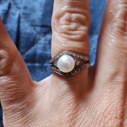Pearl And Silver Size 7