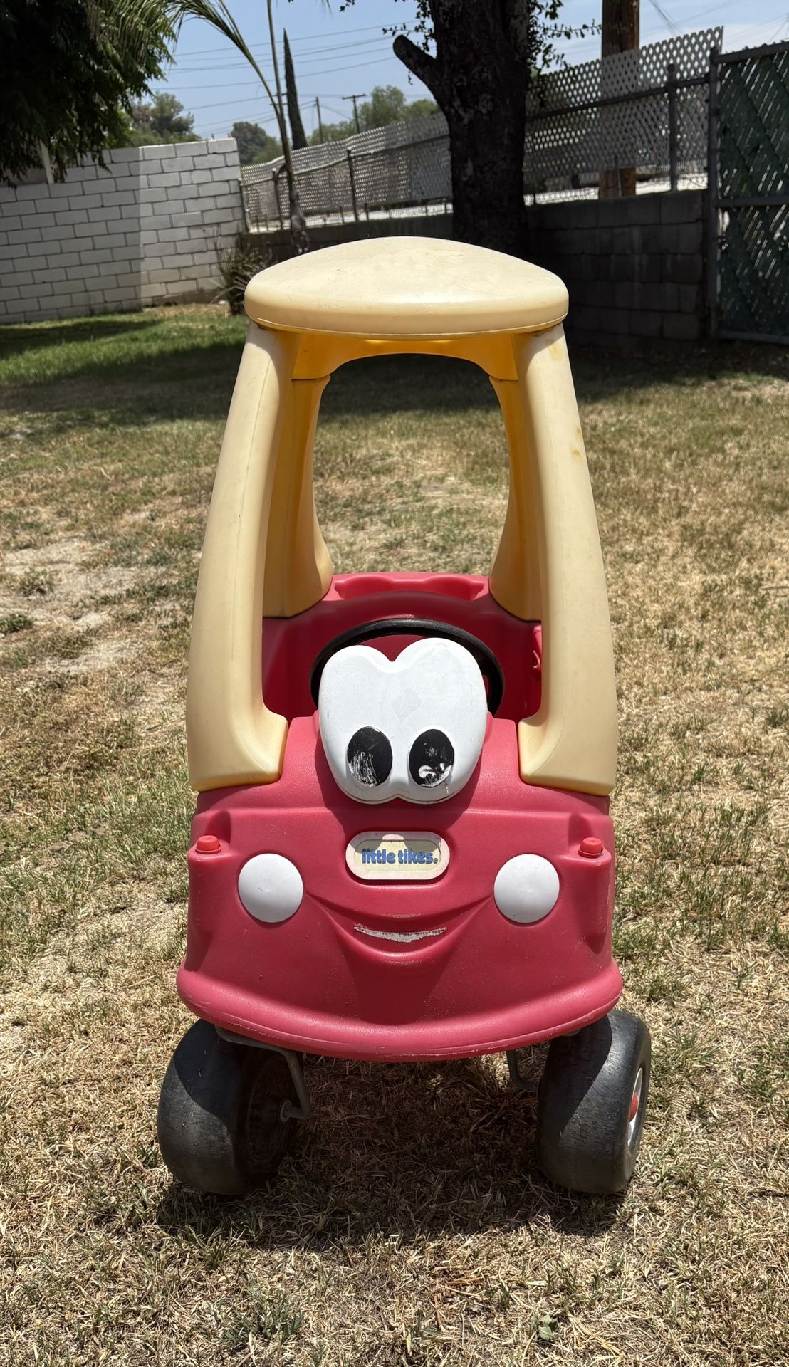 Little Tikes Cozy Coupe